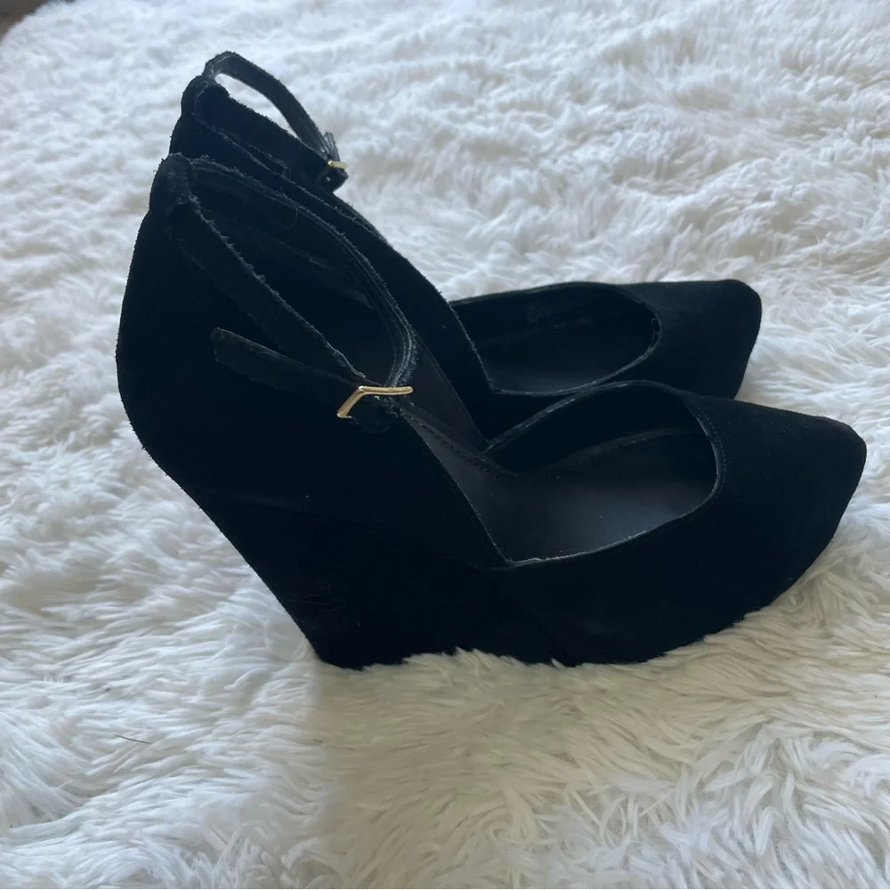 Steve Madden Zenn Black Suede Platform Wedge‎ Heels